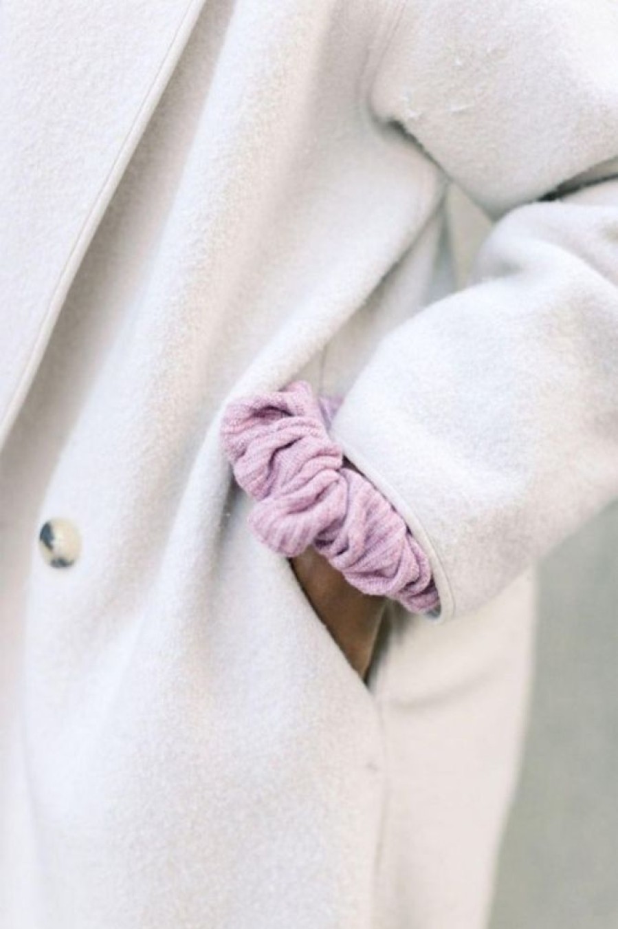 Chelsea King Chelsea King Windsor Knit Scrunchie In Rose | Beauty