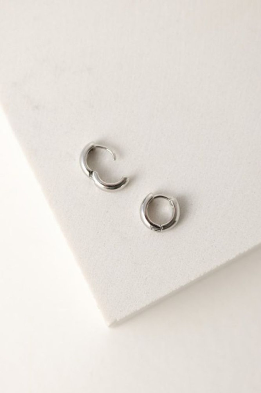 Lover's Tempo Lover'S Tempo Bea 10Mm Hoop Earrings In Silver | Accessories