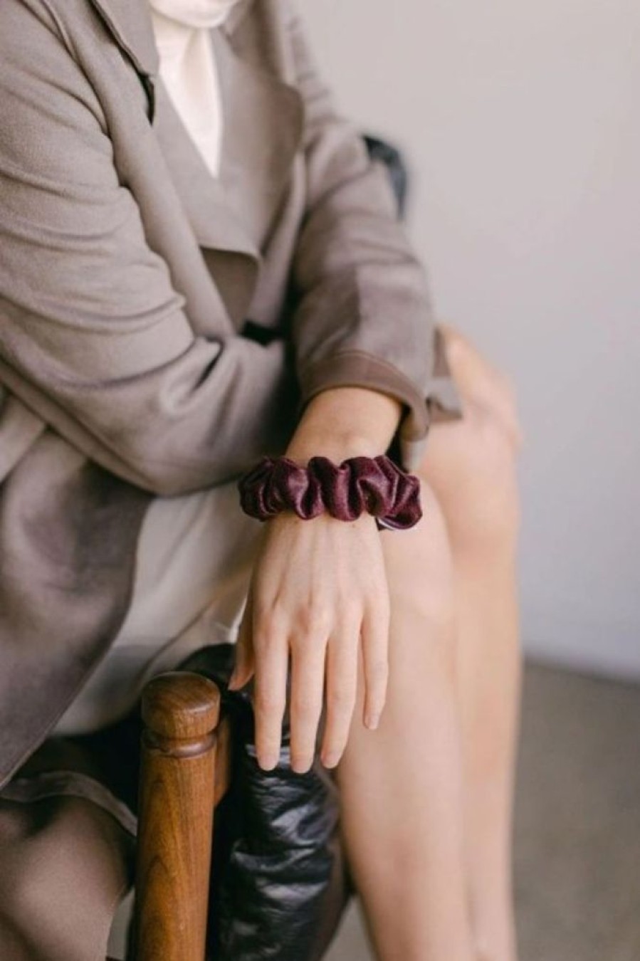 Chelsea King Chelsea King Bordeaux Petite Scrunchie In Merlot | Beauty