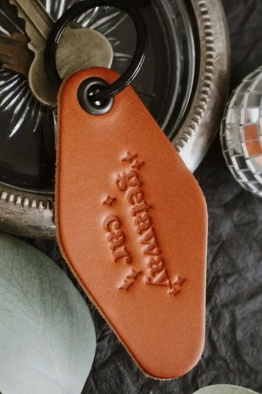 MISFIT MADE GOODS Misfit Getaway Car Leather Motel Keychain | Tech & Travel