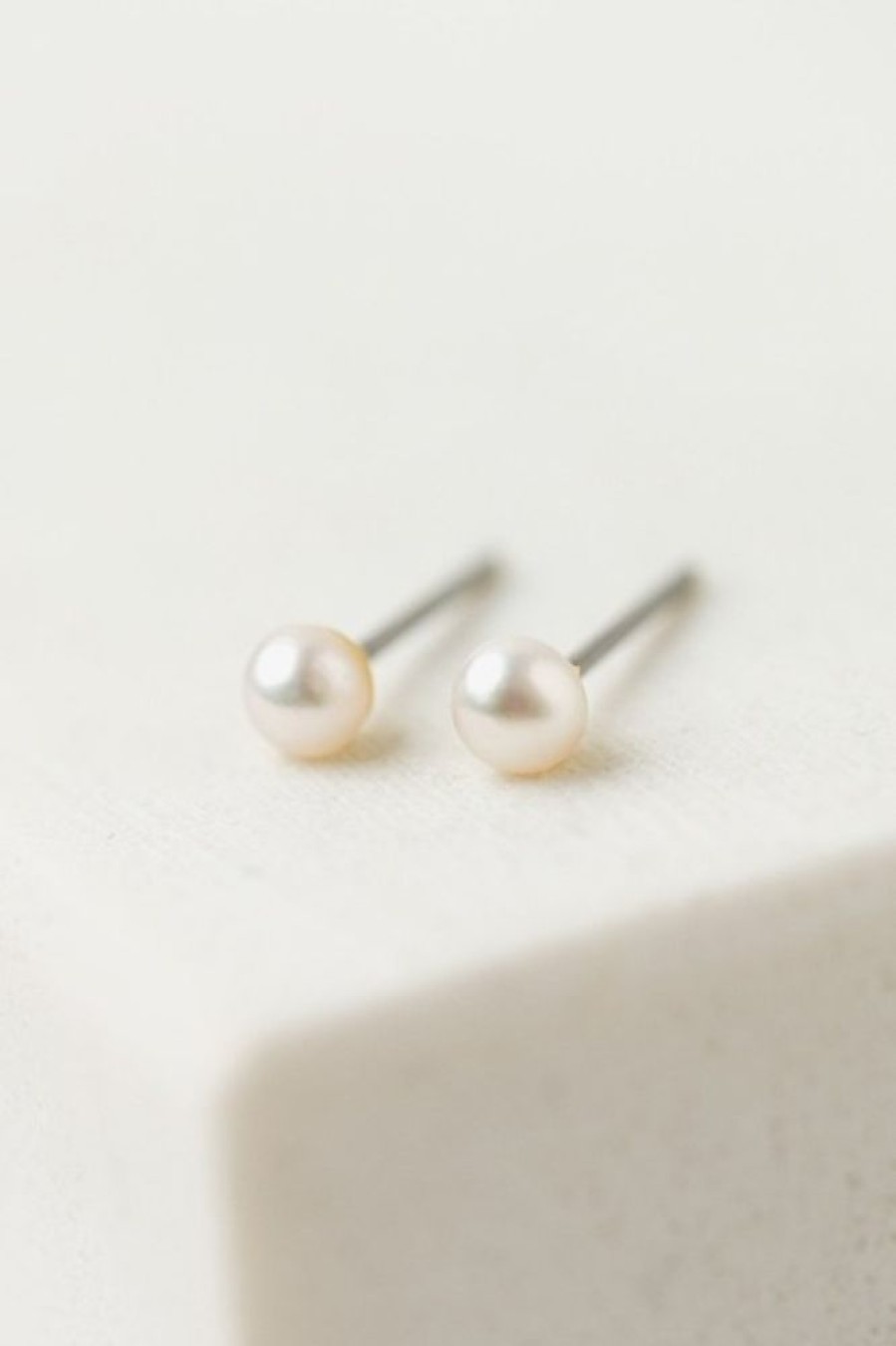 Lover's Tempo Lover'S Tempo Amari Pearl Studs In Gold | Accessories