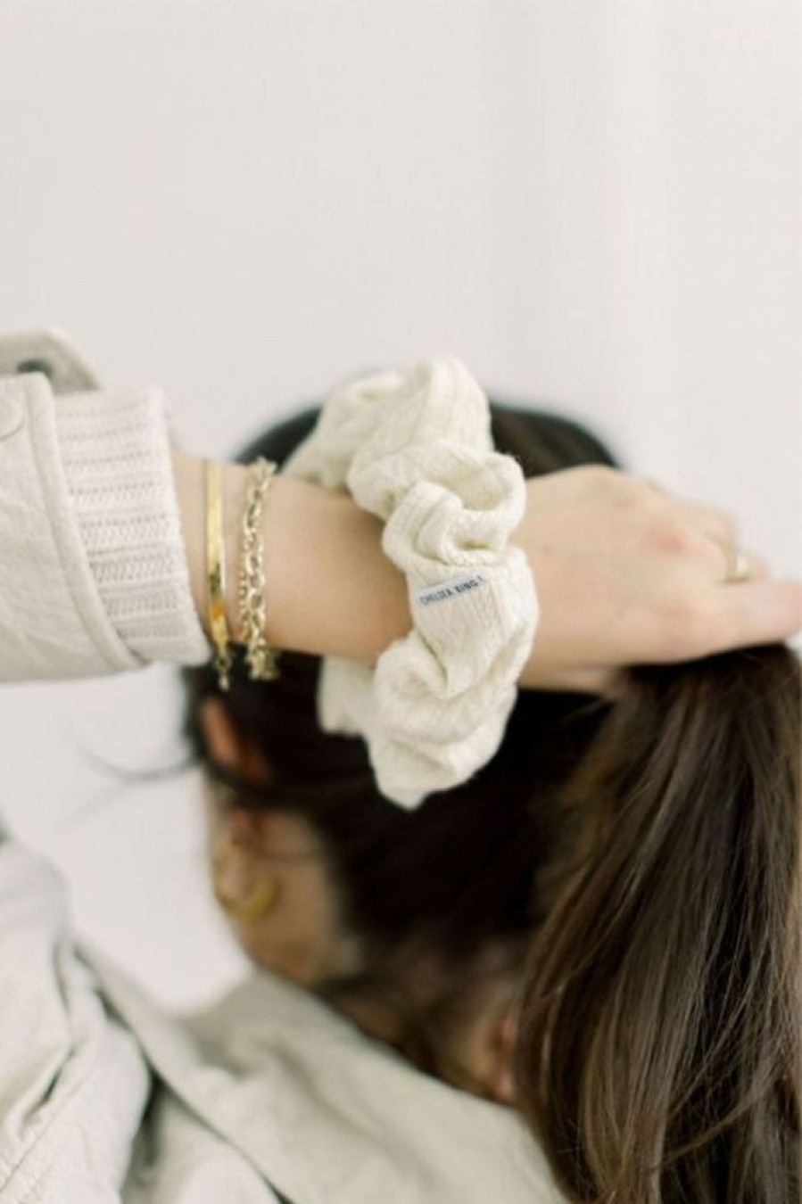 Chelsea King Chelsea King Nordic Knit Scrunchie In Ivory | Beauty