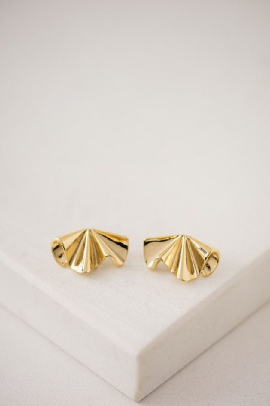 Lover's Tempo Lover'S Tempo Contour Stud Earrings In Gold | Accessories